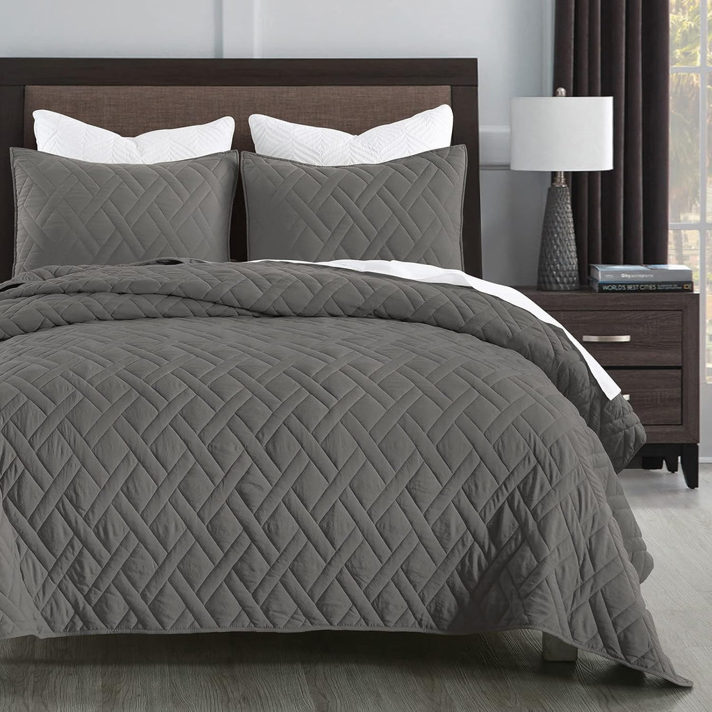 HOME Quilt Set Queen Size Navy Blue, Classic Geometric Diamond Stitched Pattern, Ultra Soft Microfiber Lightweight Bedding Bedspread Coverlet for All Season with 1 Quilt 2 Pillow Shams